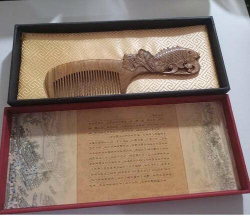 Jinmujiang Wooden and Bamboo Fish Carved Hair Comb - OleBella