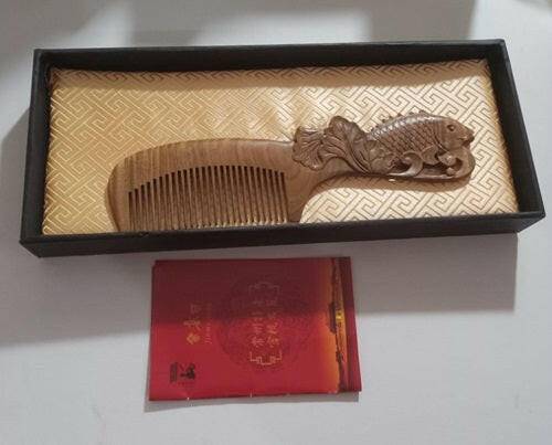 Jinmujiang Wooden and Bamboo Fish Carved Hair Comb - OleBella