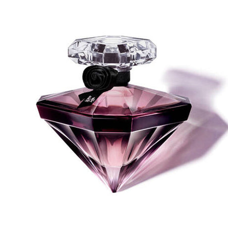 Ever Wondered How Are the Luxury Best-Selling Fragrances Made? Here’s the Process Explained!